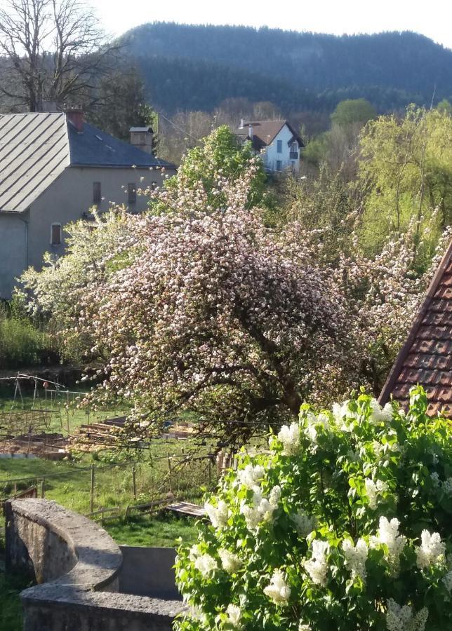 Le Clos Marie Brenod Exteriör bild